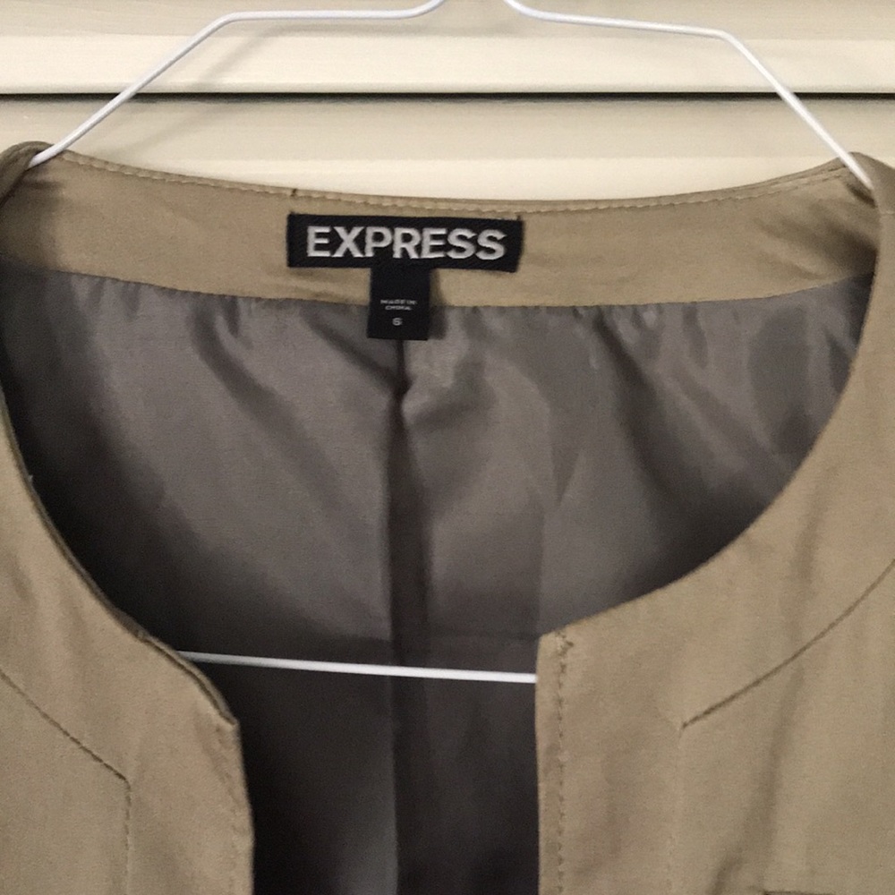 Cropped Jacket - Picture 2 of 5